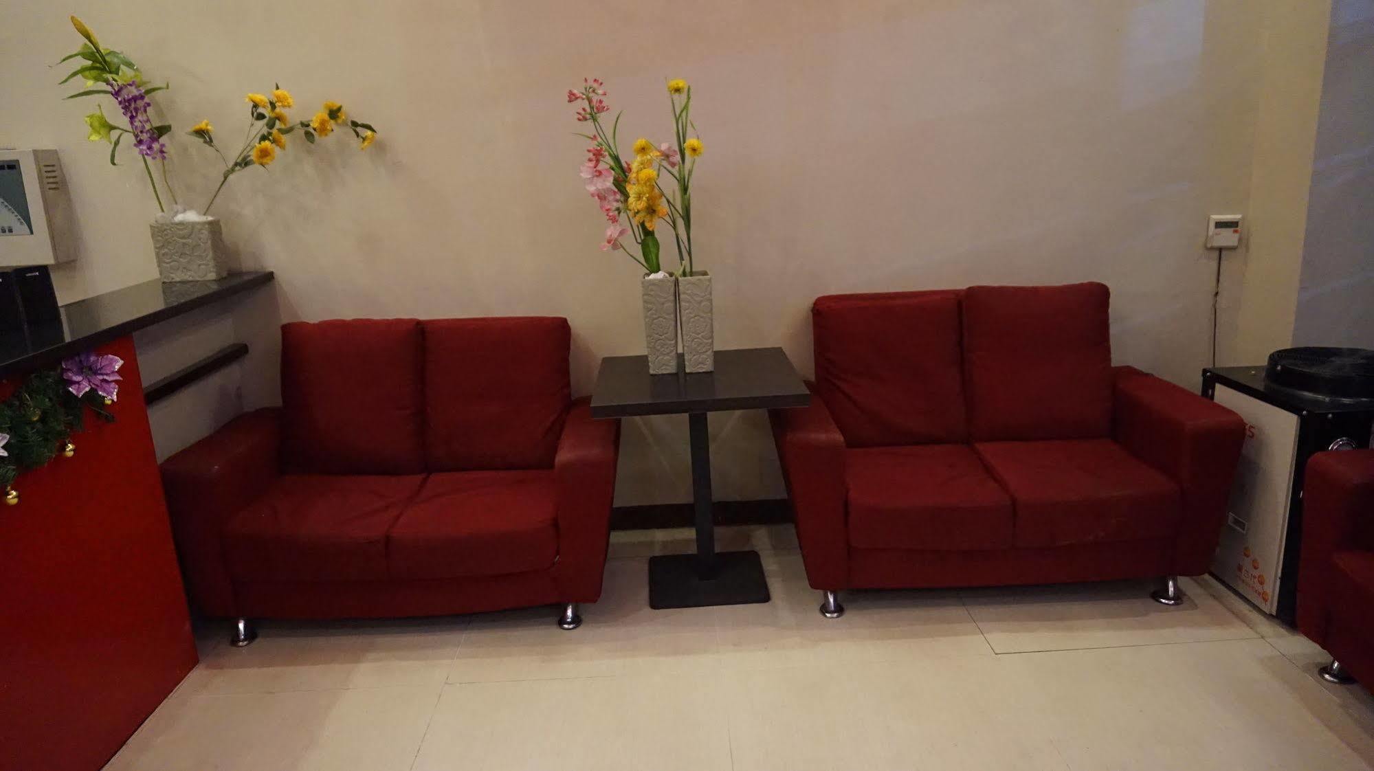 OYO 637 Fox Hotel  Quezon City Exterior foto